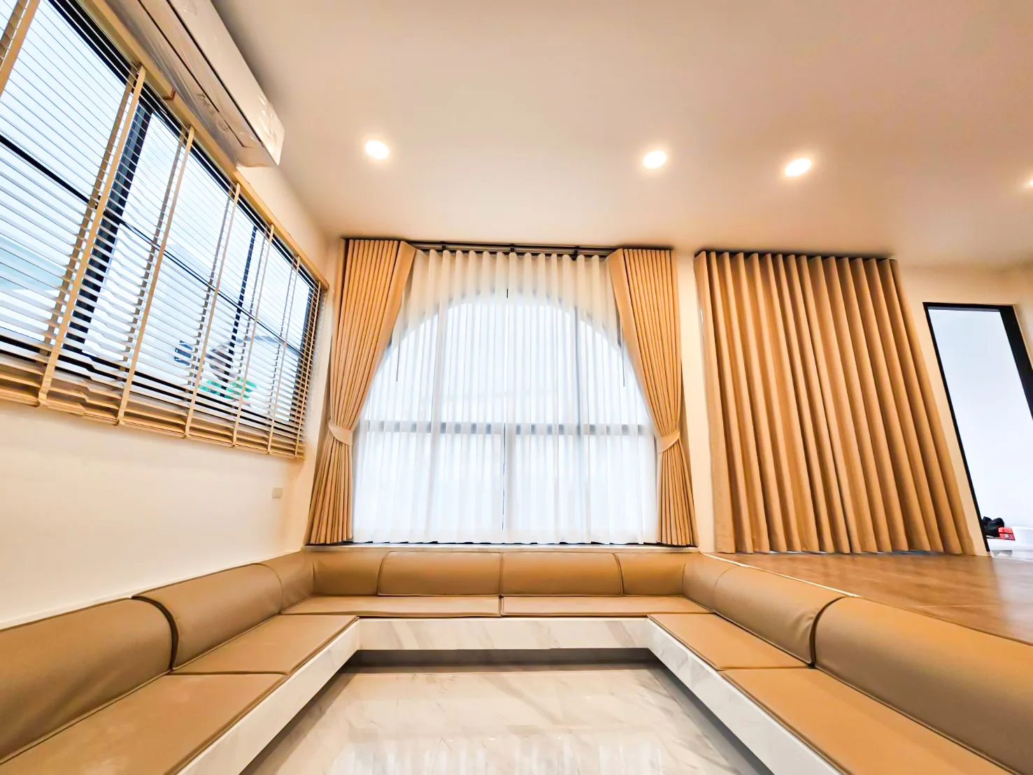 Double layer tape curtain (13)