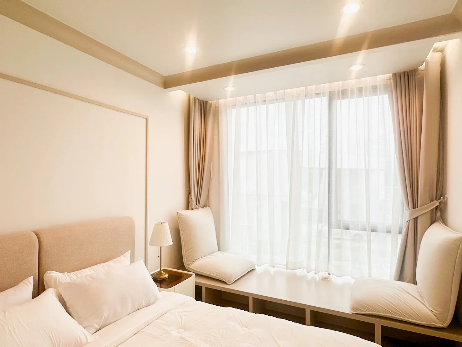 Fish egg curtain (5)
