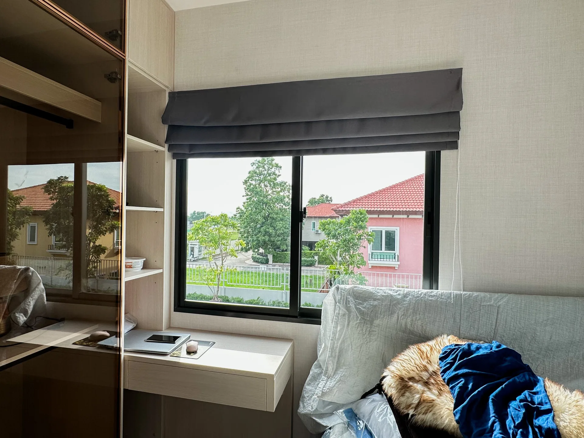 Roman shades (1)