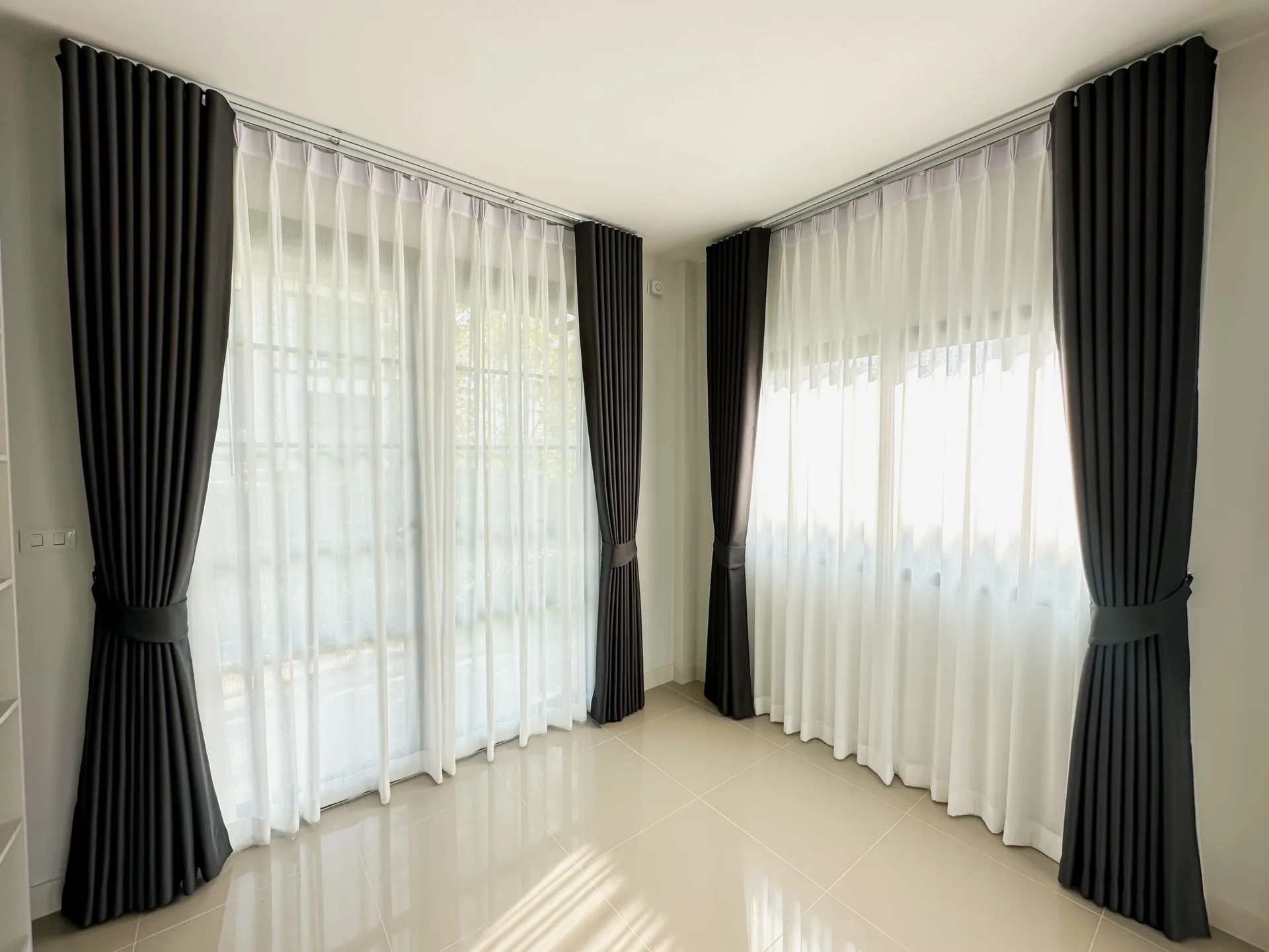 Tape-curtain and pleated sheer curtains (3)
