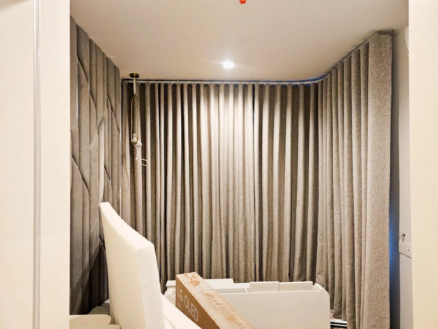 Tape-curtain and pleated sheer curtains (6)